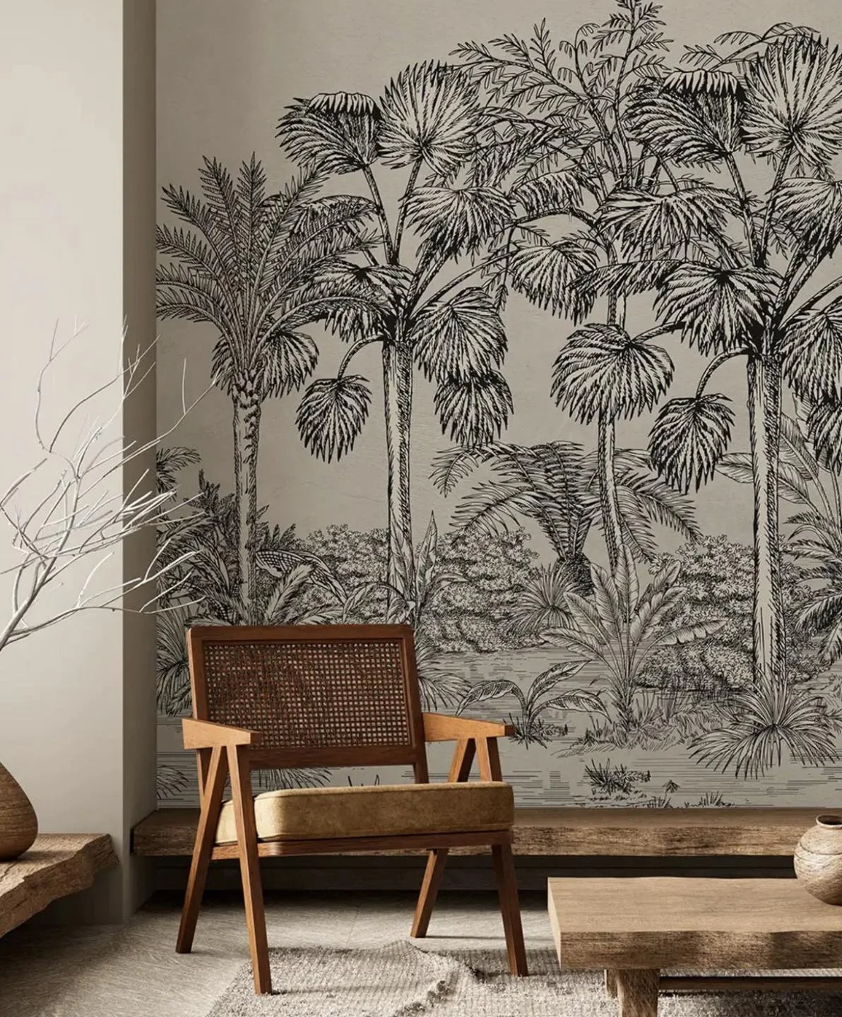 Painel de parede com árvores e folhagens desenhadas em preto sobre fundo claro, ao lado de poltrona de madeira