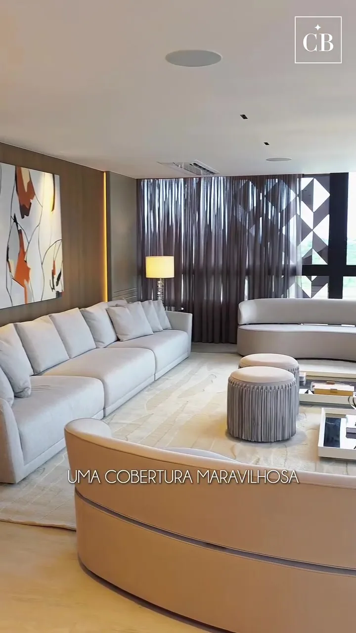 Cena do vídeo da Casa Blanca que acompanha cobertura duplex em brasília: como coordenar cortinas e revestimentos